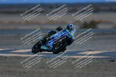 media/Jan-15-2022-CVMA (Sat) [[711e484971]]/Race 15 500 Supersport-350 Supersport/